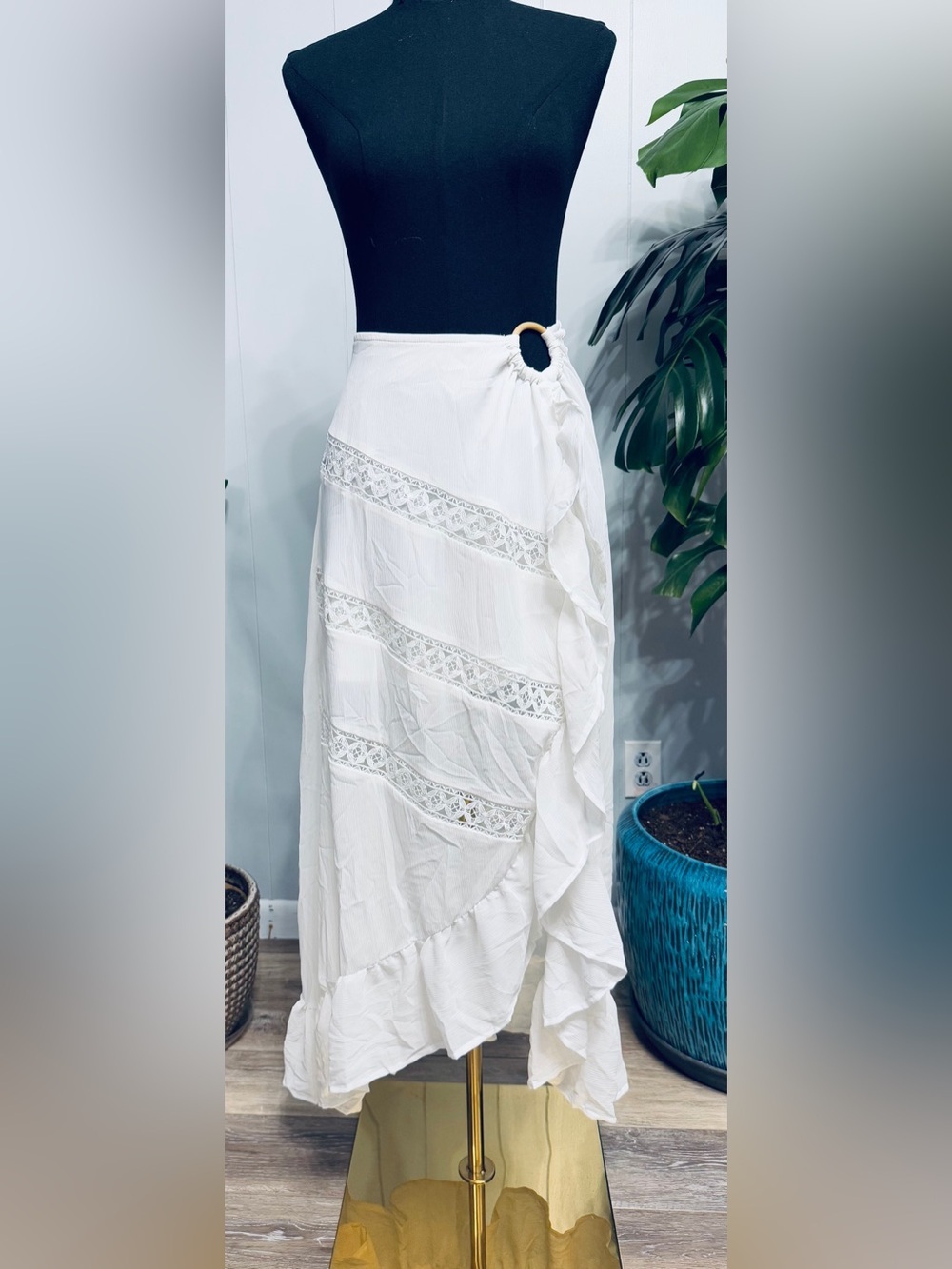 Boho White High-Low Wrap Maxi Skirt with Lace Insets ( measurements posted)